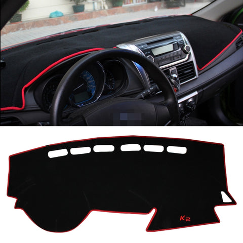 Copertura dei tappetini del cruscotto della protection solare del panneaullo instruments della luce dell'auto pour Kia K2, noter le modèle et l'année, pour Kia