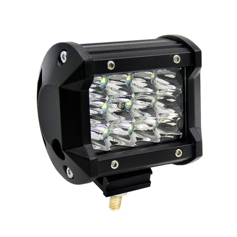 Barra luminosa a LED da 4 pollici a tre file Luci fuoristrada modificate Barra luminosa da tetto IP67 Impermeabile 9W Condensatore 6000K 5500LM Faretto a LED Faro da lavoro a LED per auto, DC 10-48V, Spot+36W