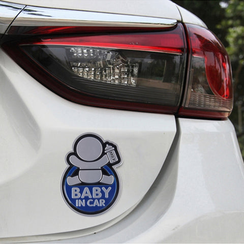 Adesivo per Bambini in Auto - Design Allegro per Bere Latte in