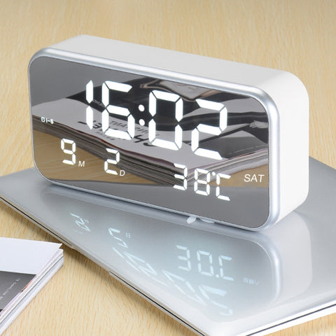 Sveglia musicale digitale LED a grande schermo multifunzionale con display di ora/settimana/temperatura/calendario e telecomando, DC 5V, Music Alarm Clock