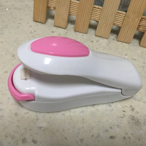 Mini thermosaldatrice portatile Sigillante a impulso Sigillante per imballaggio Morsetto sigillante per sacchetto di plastica, consegna occasionnelle di colori, Heat Sealing