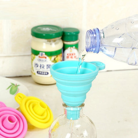 Mini imbuto télescopique pieghevole en silicone. Consegna casuale dei colori, Entonnoir en silicone