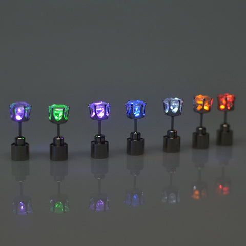 Orecchini alla moda con LED e diamanti Diamond.