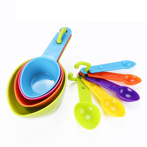 Set di strumenti da cucina 9 in 1 con misurini colorati in plastica