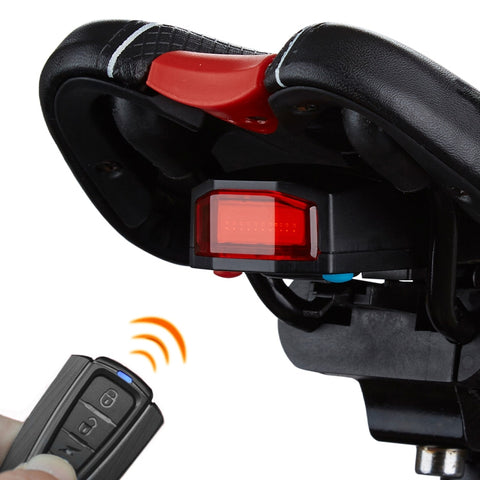 Fanale Posteriore Antusi A6 con Sorgente Luminosa COB e Telecomando -