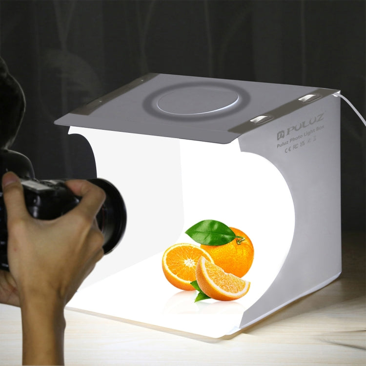 PULUZ Anello LED da 23 cm Pannello LED pieghevole Luce portatile Illuminazione fotografica Kit tenda da studio con fondali a 6 colori (nero, bianco, gia...