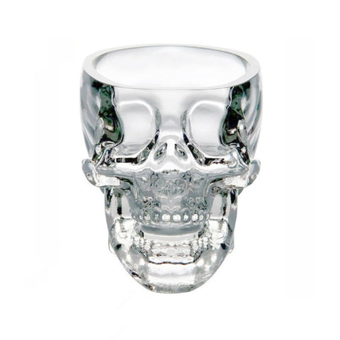 Verre à shot en cristal avec tête de crâne et vodka, Transparent