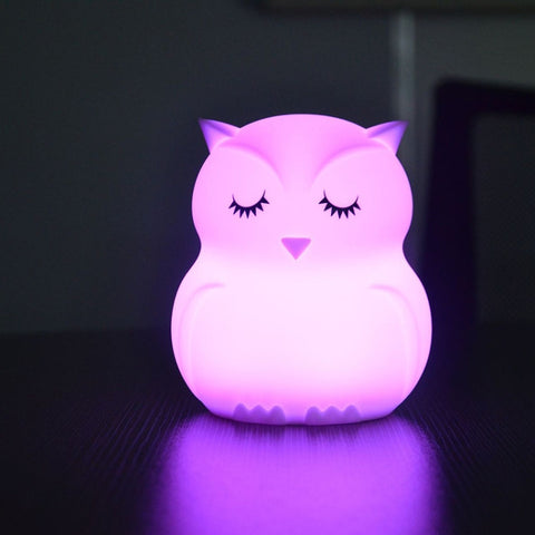 Simpatico gufo cartone animato colorato lampada a LED creativo silicone luce notturna lampada giocattolo per bambini decorazione della camera da letto luce di ricarica USB