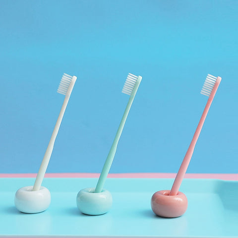 Spazzolino da denti per capelli morbidi per gelato per adulti al carbone di bambù Macaron 10 in 1 per uso domestico