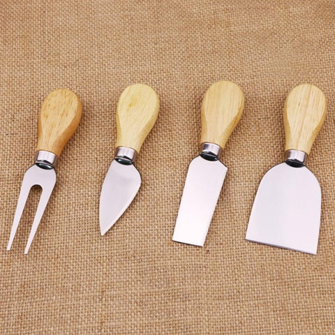 Set di 4 coltelli da formaggio in acciaio inossidabile con manico in bambù, affettatrice per formaggio con manico in legno, 4 in 1  Cheese Knife