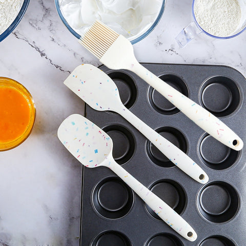 Set d'ustensiles de cuisine pour faire des frites pour la cuisine 3 en 1 Set de spazzole pour barbecue à grana colorata + spatule pour burro + set de spatule, Blanc