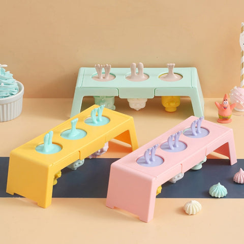 2 set di stampi per gelato in silicone per cartoni animati con coperchio, facile da sformare, stampo per ghiaccioli fatto in casa, consegna a colori casuale, Ice Cream Mold - Novalix Store
