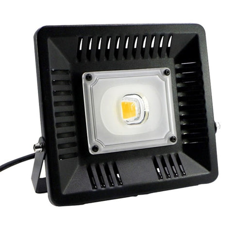 Flusso luminoso: > 2400LM, PF > 0,9, RA > 80, CA 90 - 140 V - Novalix Store
